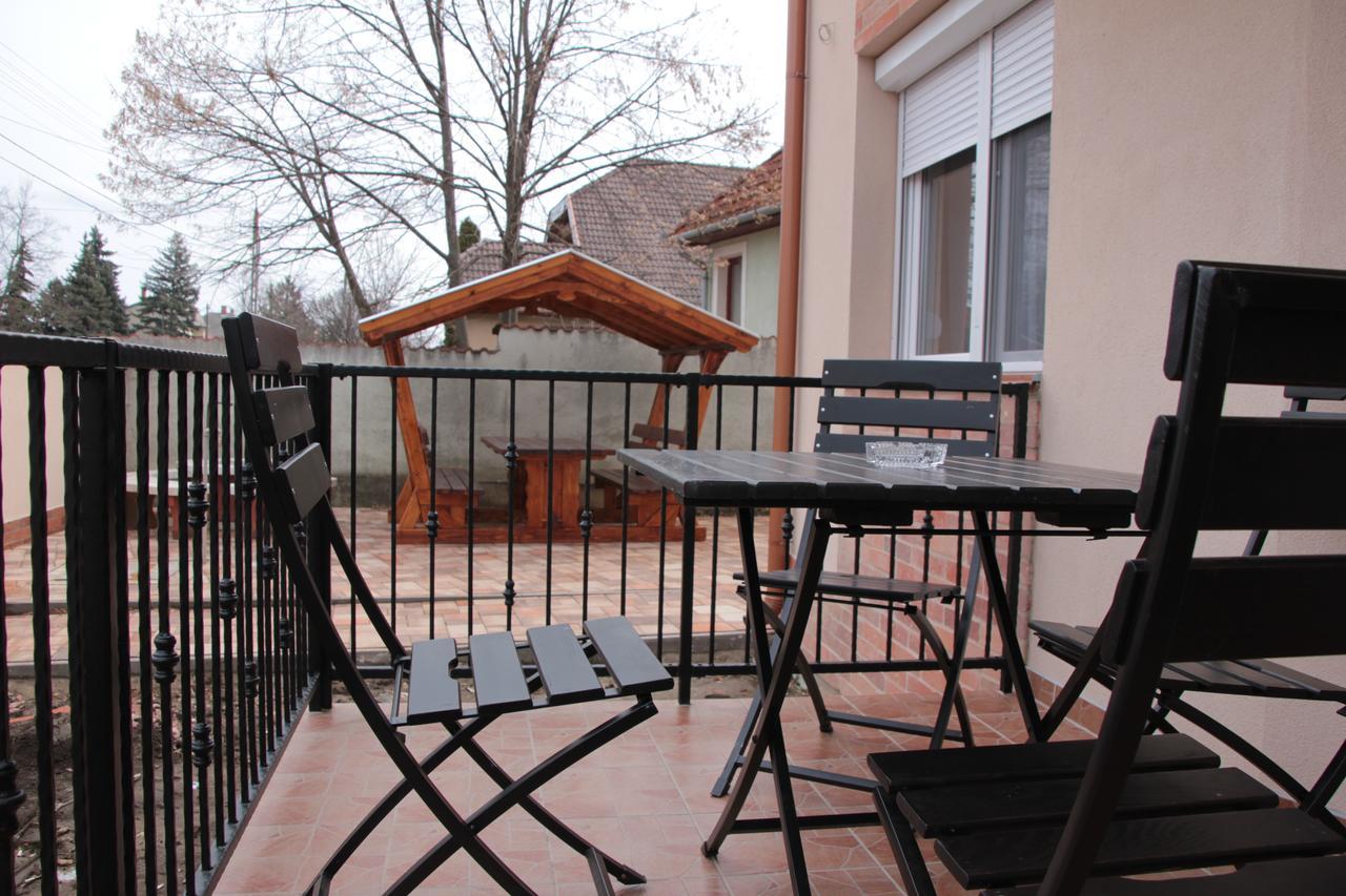 Imola Es Andrea Apartmanhaz 2 Hajduszoboszlo Exterior photo