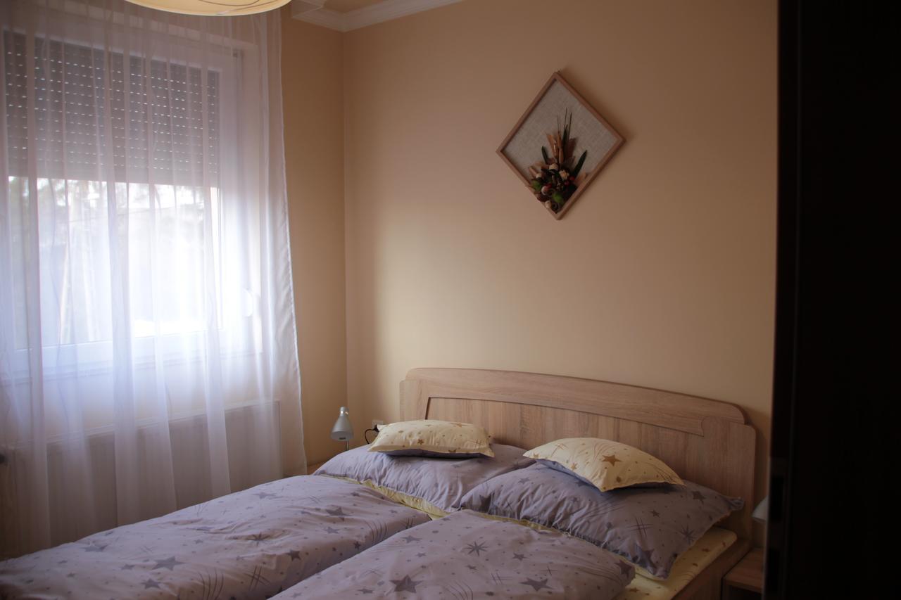 Imola Es Andrea Apartmanhaz 2 Hajduszoboszlo Exterior photo
