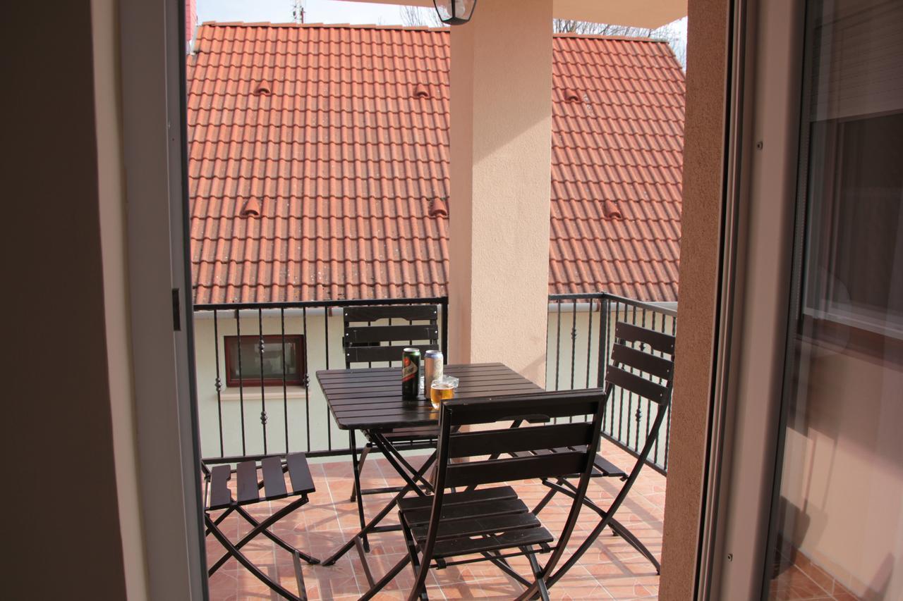 Imola Es Andrea Apartmanhaz 2 Hajduszoboszlo Exterior photo