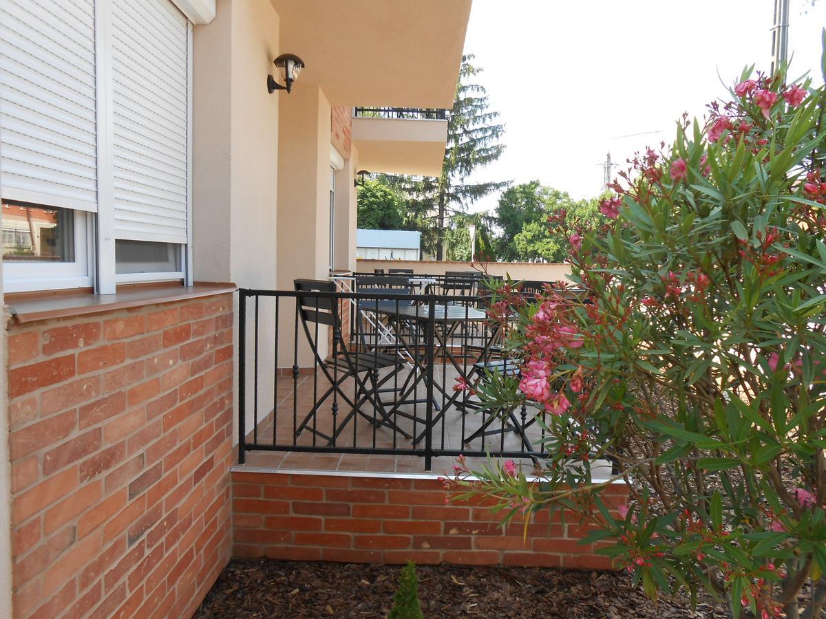 Imola Es Andrea Apartmanhaz 2 Hajduszoboszlo Exterior photo